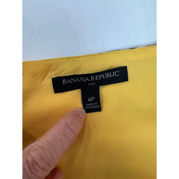 Floral Print Banana Republic Fit Flare Dress Spring Yellow Sheer Stripe Party 6P - Picture 9 of 10